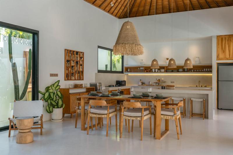 Villa Siang - Boho Chic 3BR Villa in Pererenan - image 11