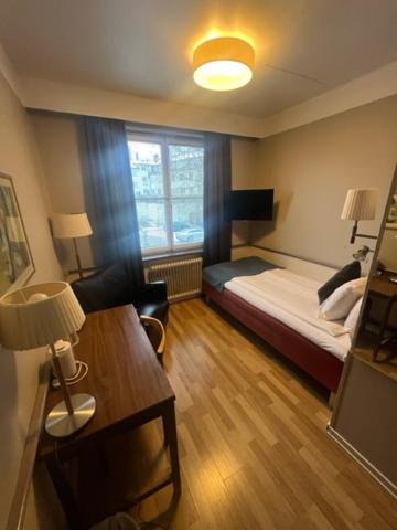 Economy Single Room image 2