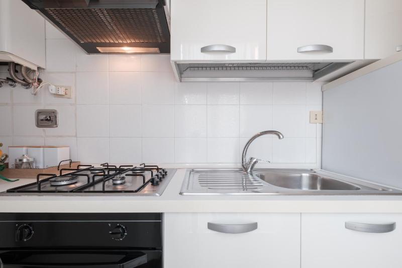 One-Bedroom Apartment image 1