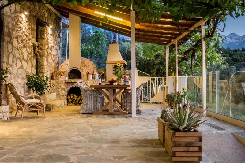 Three-Bedroom Luxury Villa image 3