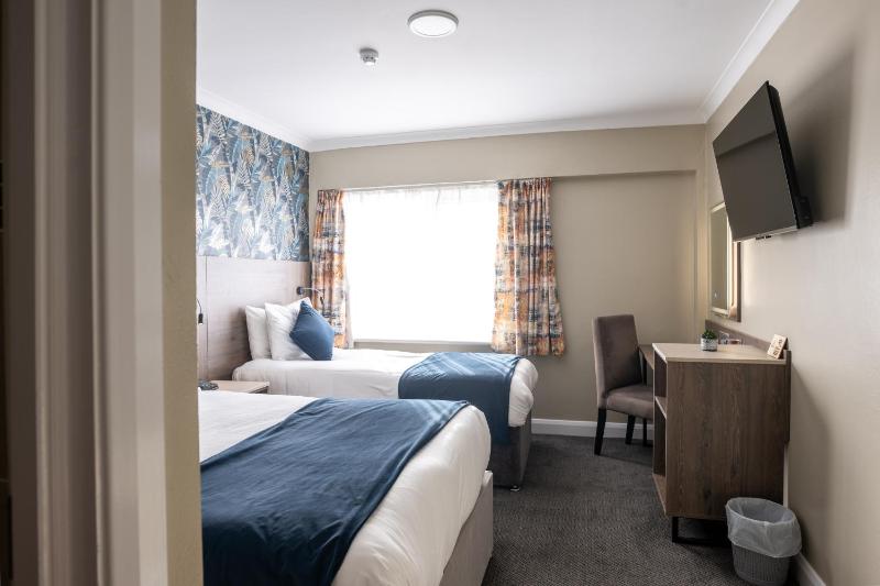 Classic Triple Room image 4