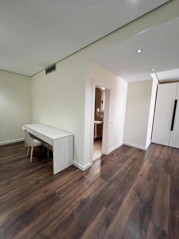 Double Room with Mountain View image 4