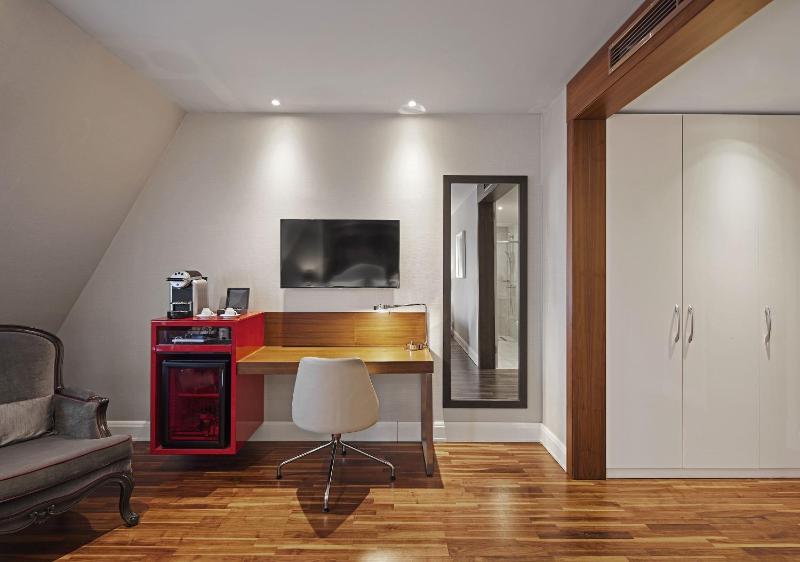 Junior Suite image 3