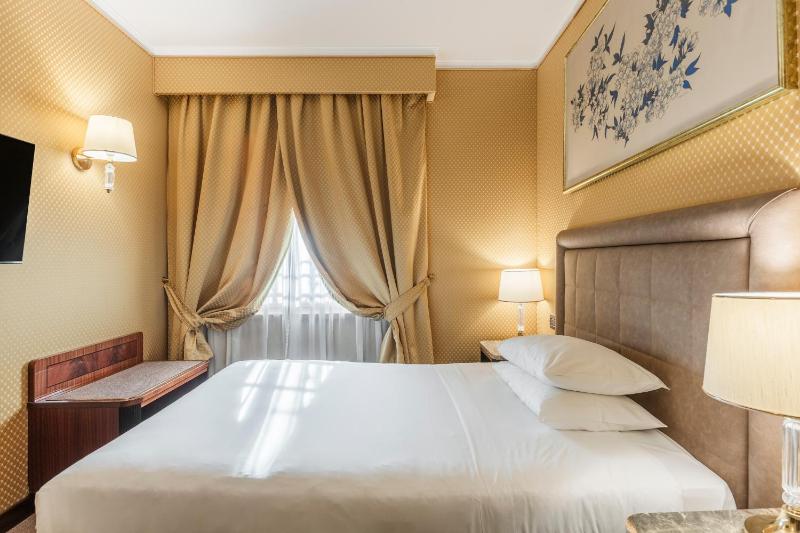 Classic Single Room (1 Adult) image 3