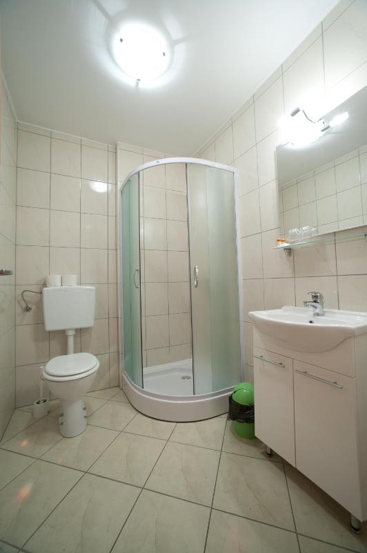 Deluxe Double Room with Extra Bed image 4