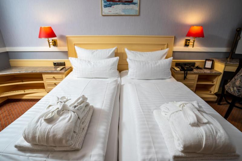 Suite (2 Adults) image 1