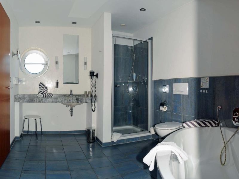 Suite image 3