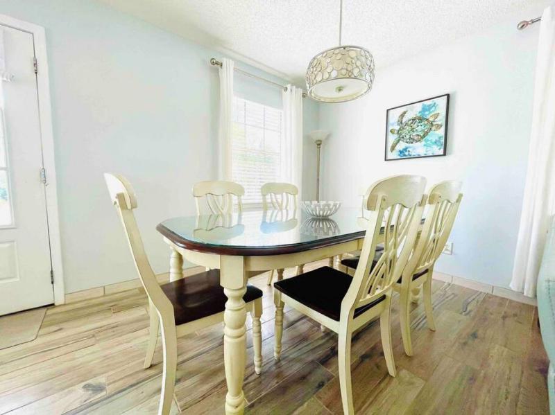 Sol Searching - Family Friendly Bungalow - image 37
