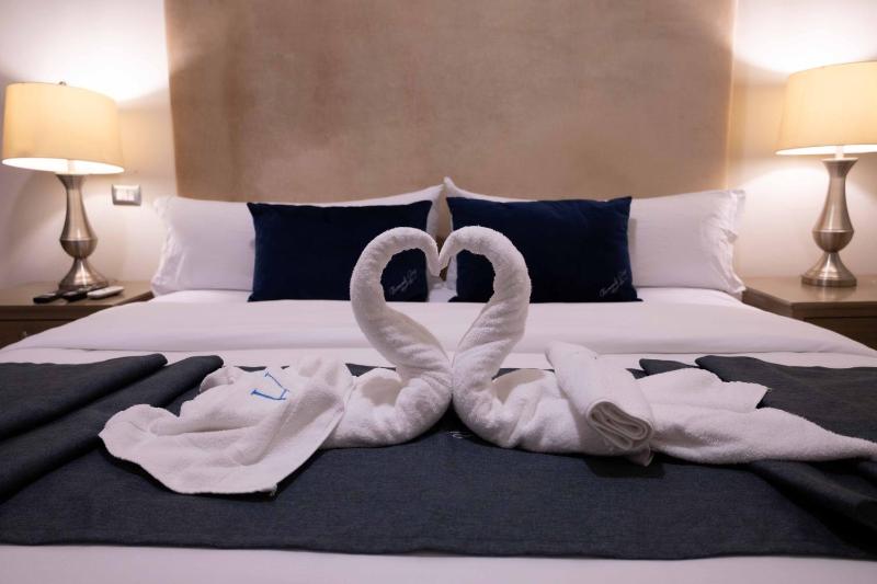 Deluxe Junior Suite image 2
