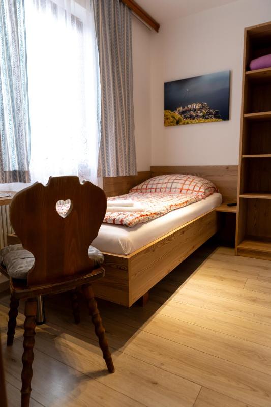 Standard Single Room image 1