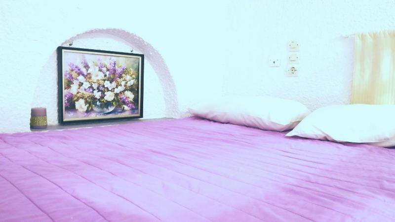 Studio - Split Level image 1