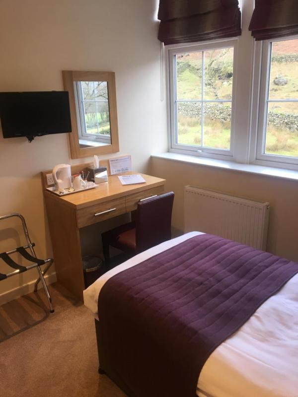 Single Room image 4