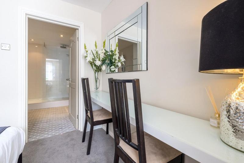 The Hamptons by Brighton Holiday Lets - image 38
