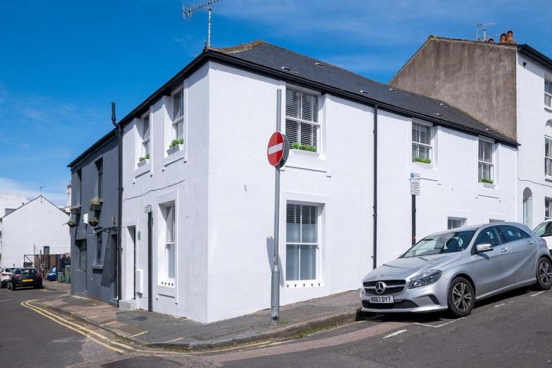 The Hamptons by Brighton Holiday Lets - image 4