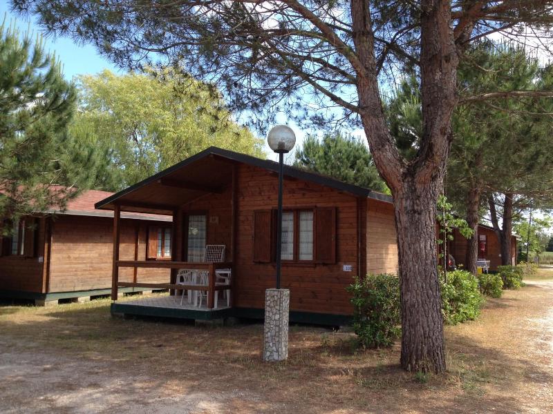 Two-Bedroom Bungalow (6 Adults) image 3