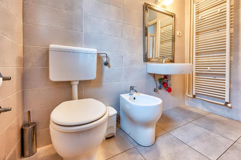 Apartment with Sea View and Terrace with Private Entrance image 2