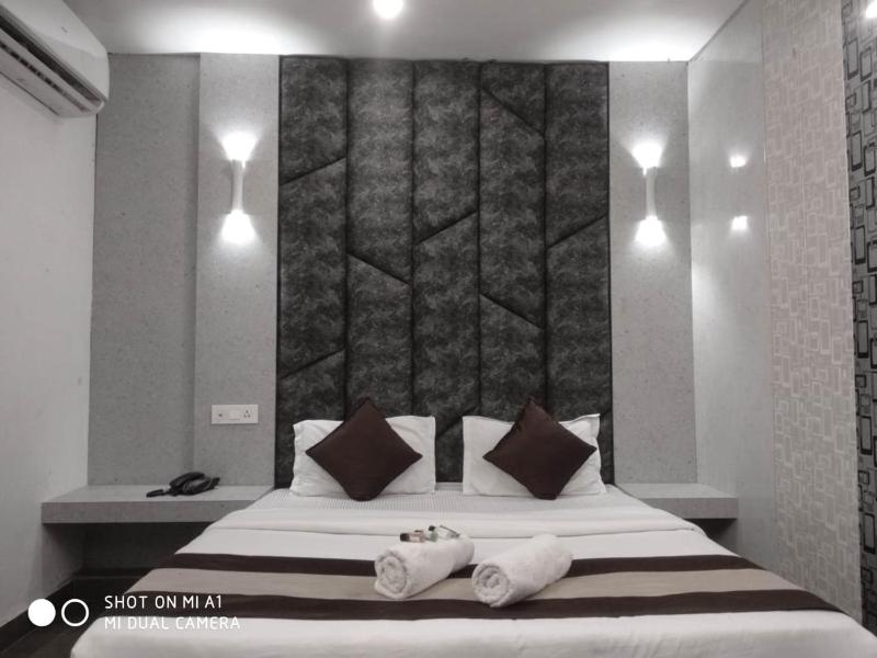 Hotel PardesiHar ki pauri Road Haridwar - image 38
