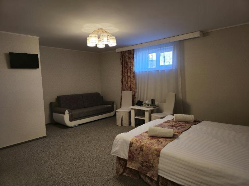 Quadruple Room with Wellness Center Morning Access image 1