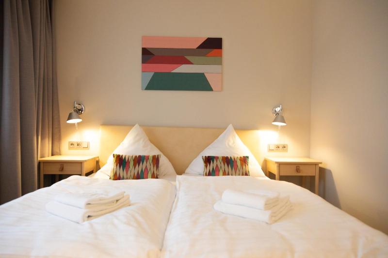 Double Room image 3