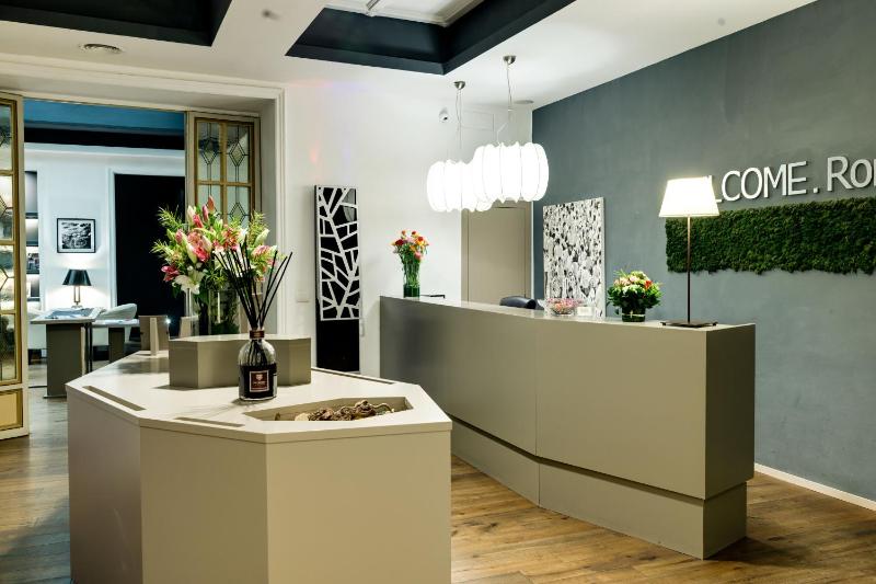 Deluxe Suite with City View image 2
