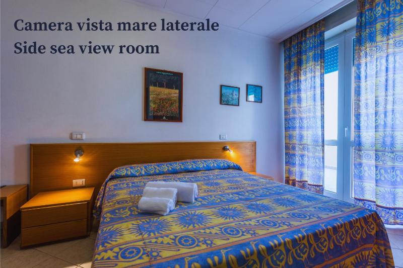 Double Room with Balcony image 1