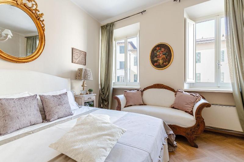 Casa San Frediano 3 Luxury Bedrooms and a Charming LUCCA View Inside the Walls - image 43