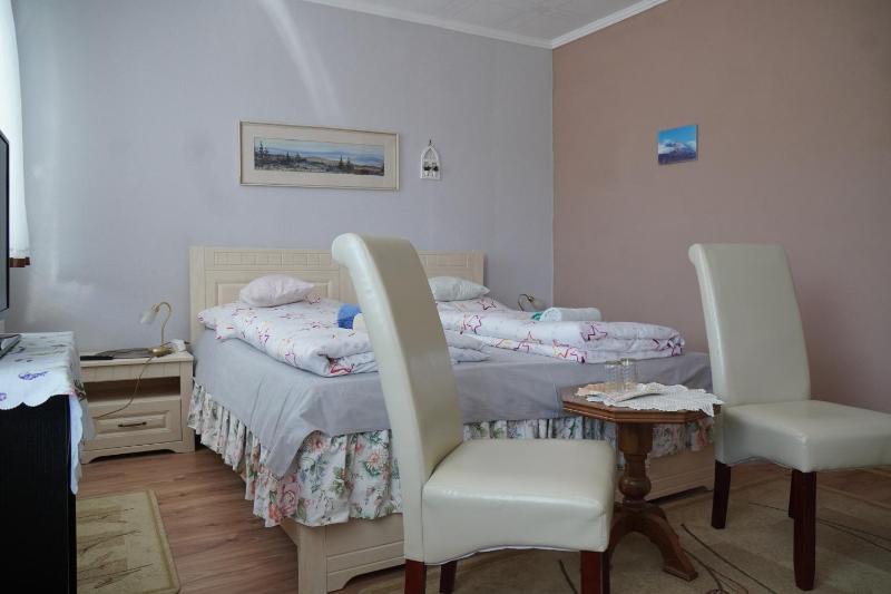 Comfort Triple Room with Shower image 1
