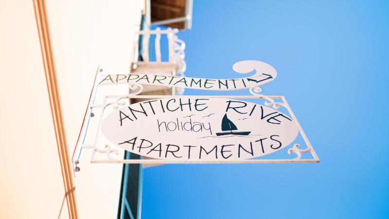 One-Bedroom Apartment with Lake view (2 Adults) image 2