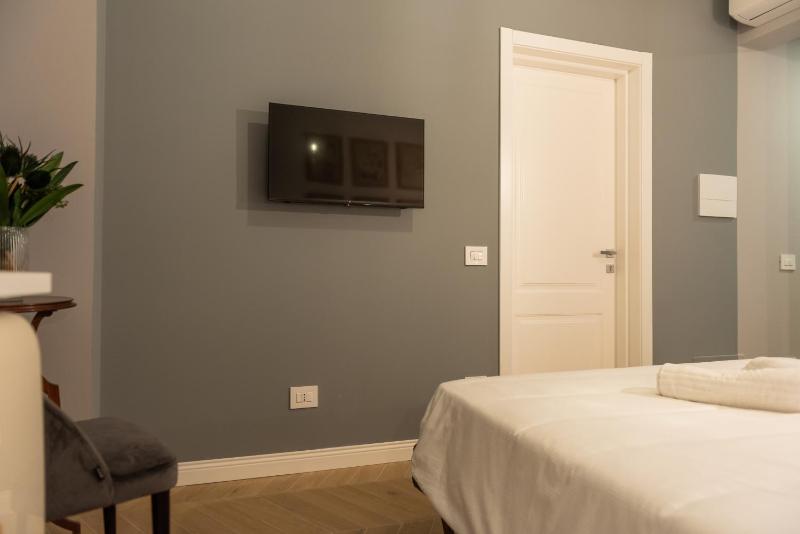 Sophia Boutique Suites - image 23