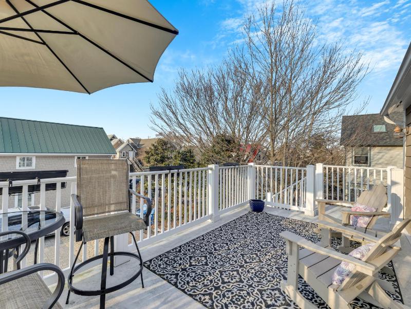 Superior King Suite image 3