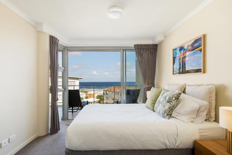 Coastal Bliss - 3BR Unit Overlooking Kings Beach - image 14