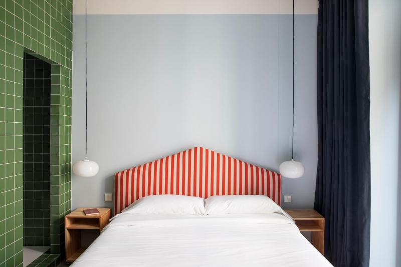 Double Room with Balcony (3 Adults) image 3