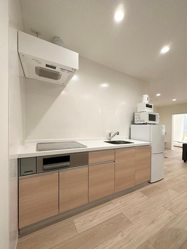 b hotel Nikke - Spacious Apt for 12Ppl Very Good Location - image 9