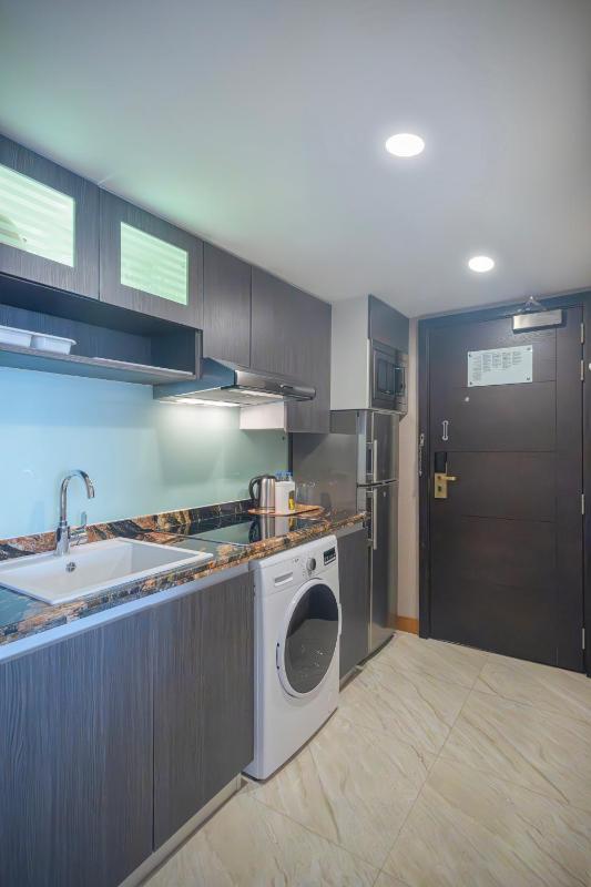 Premium Studio with Kitchen (10% discount on Spa treatments) image 3