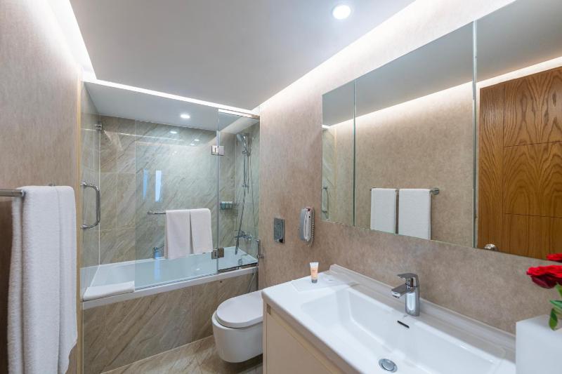 Premium Two Bedroom Large Family Apartment with Kitchen (10% discount on Spa treatments) image 1