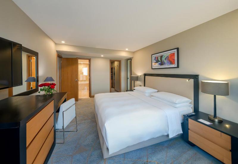 Deluxe Three Bedroom Family Apartment with Kitchen (10% discount on Spa treatments) image 3