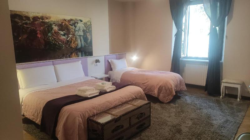 Comfort Triple Room image 1