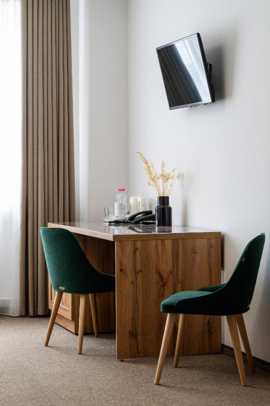 Comfort Twin Room image 3