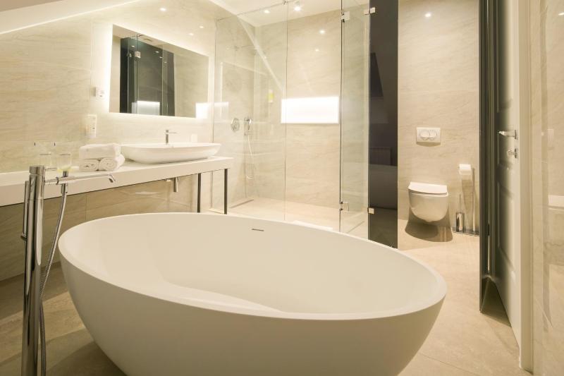 Lanterna Rooms City Center - image 7