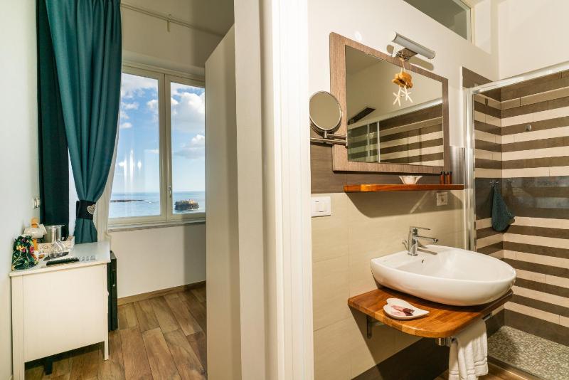 MarLove Sea View with Private Access to the Sea - image 21