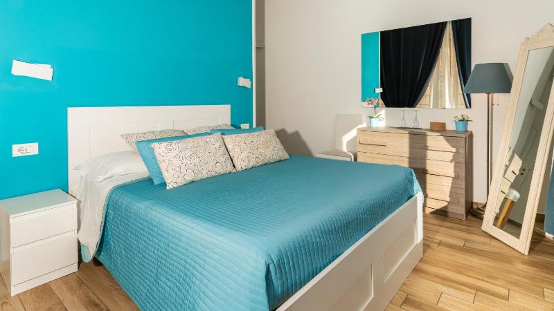 MarLove Sea View with Private Access to the Sea - image 10