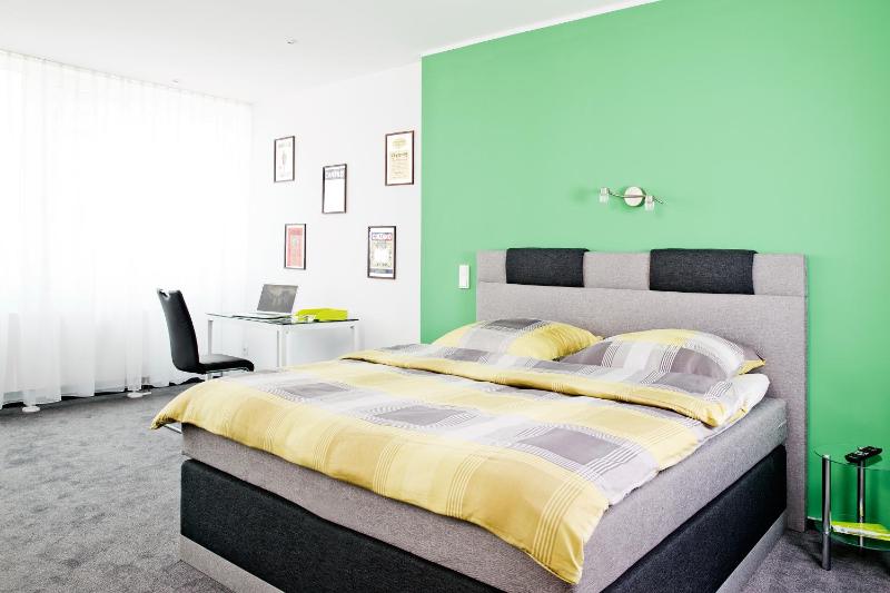 Studio Apartment image 1