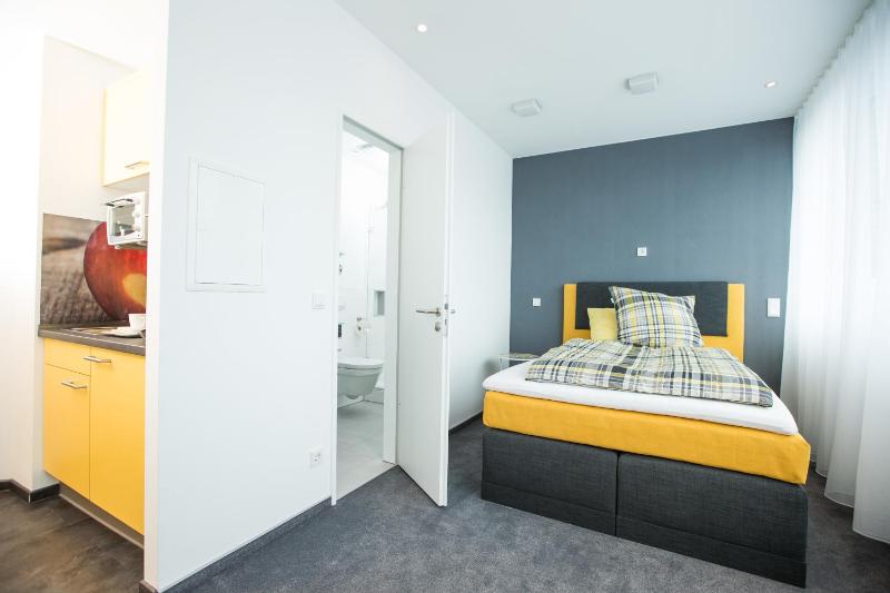 Design Sleepy Cologne - image 6