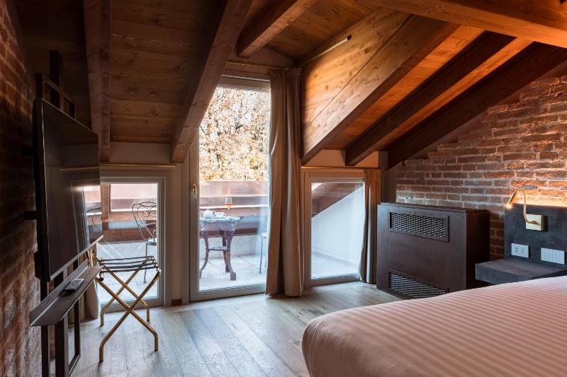 Pavillon Suite - image 20