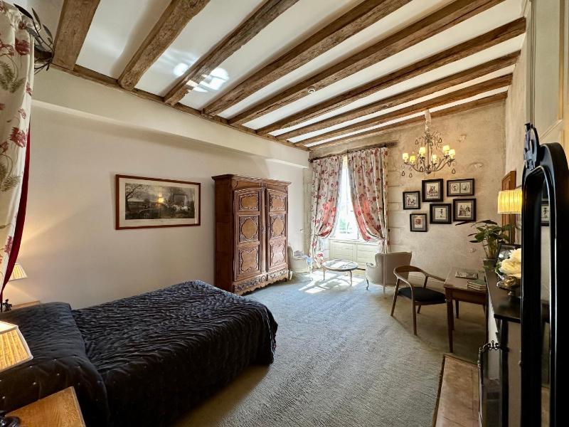 Double Room image 3