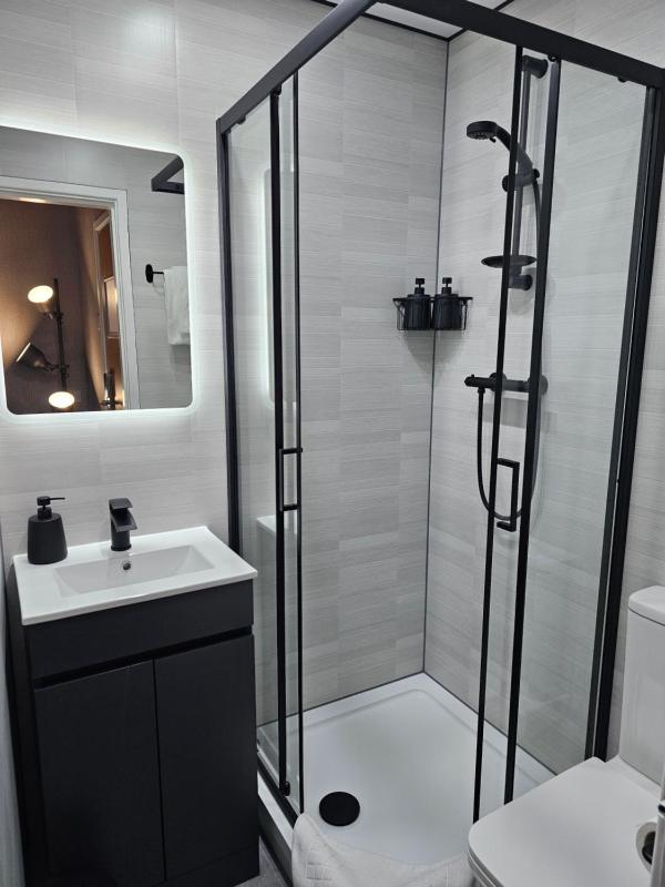 Apartment with Two Double Beds and Two Single Beds image 2