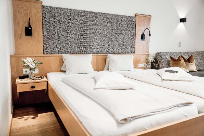 Junior Suite image 2