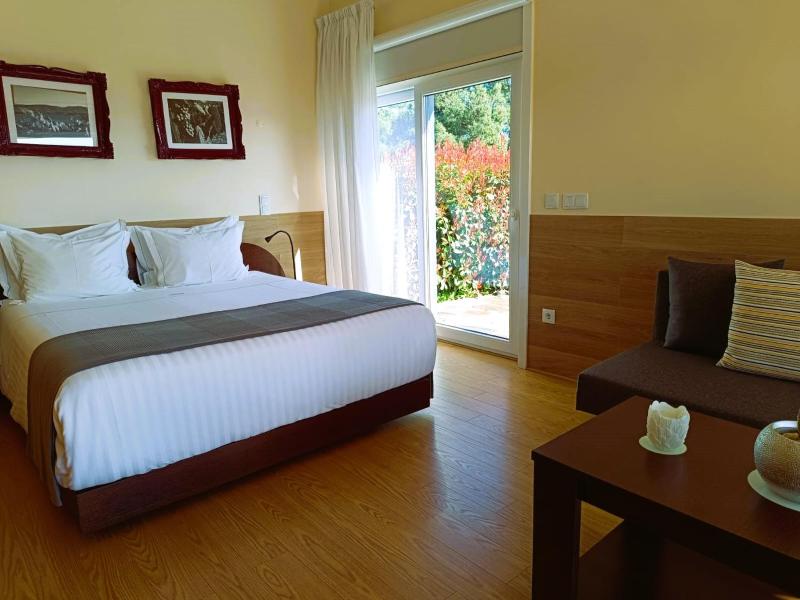 Superior Double Room image 1