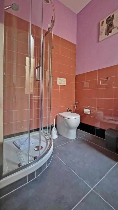 Double Room with Private External Bathroom image 4