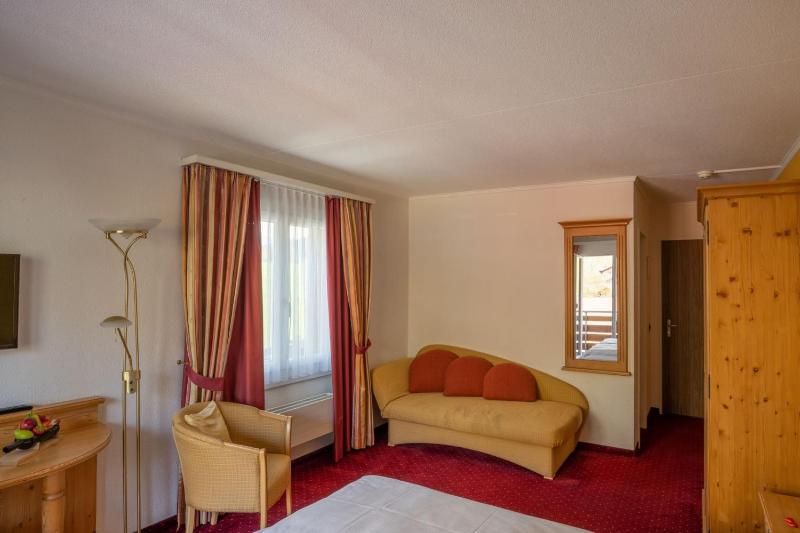 Superior Double Room Mountain Side image 4